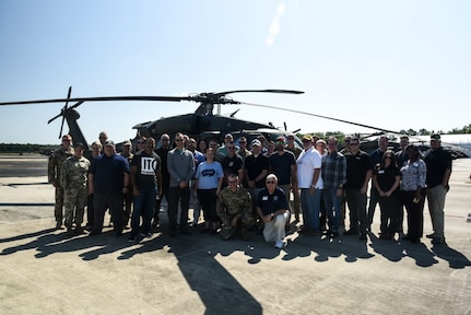 ESGR Boss Lift held for employers of 2-224th Aviation