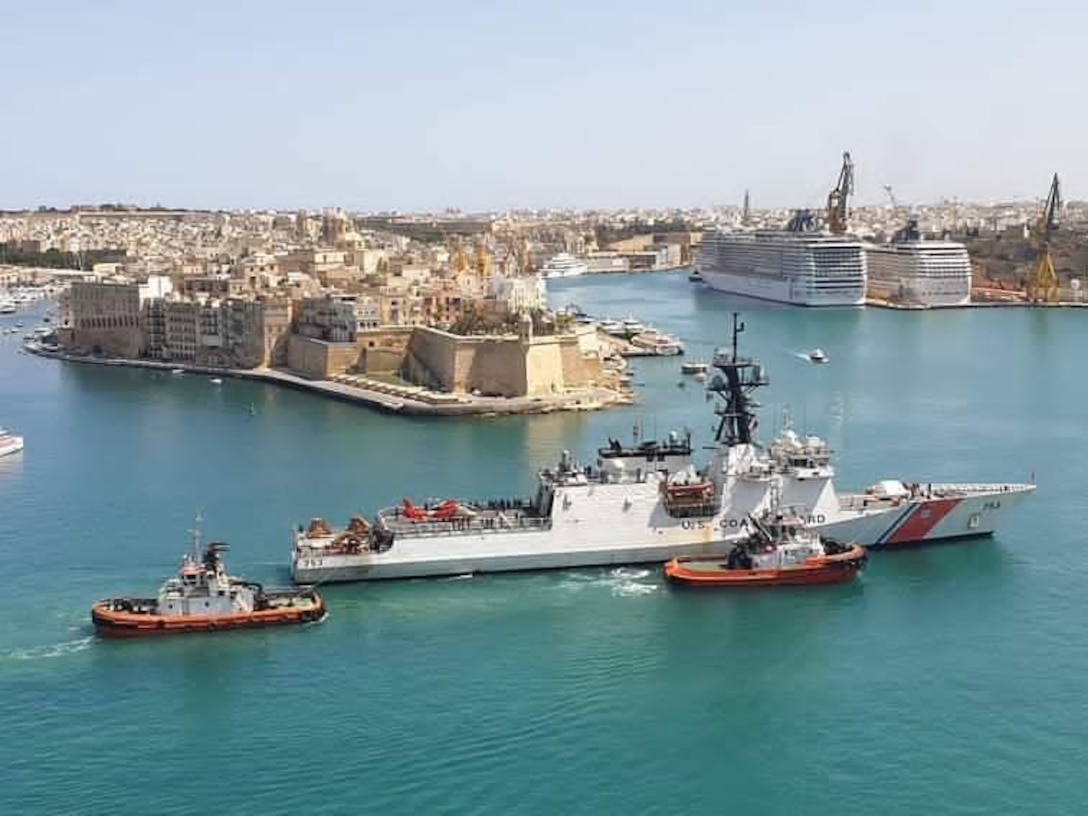 The Legend-class national security cutter USCGC Hamilton (WMSL 753) arrives in Valletta, Malta.