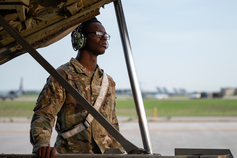 An Airman scans the horizon