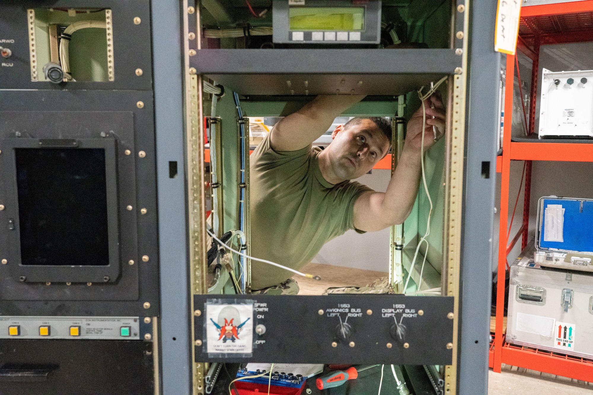 Preparing a hurricane survival kit > Keesler Air Force Base > Article  Display