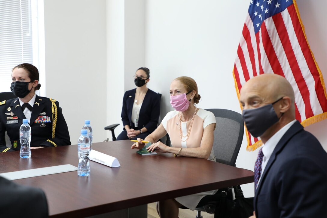 U.S. Ambassador to Georgia Kelly C. Degnan (center) attends the graduation ceremony and Internship Capstone Exercise for two Georgian students participating in the Walter Reed Army Institute of Research (WRAIR) – San Diego State University (SDSU) internship program.