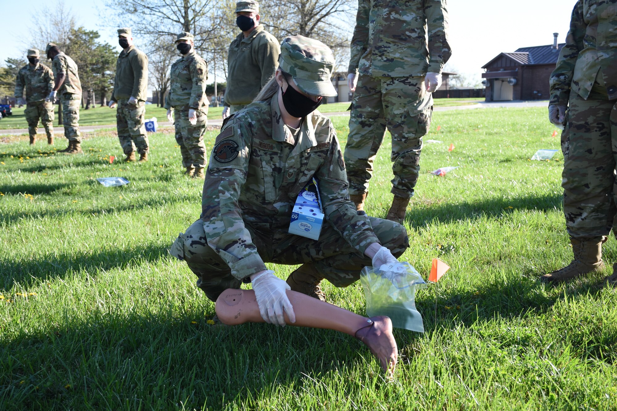 442 FSS Airmen conduct search an recovery training.