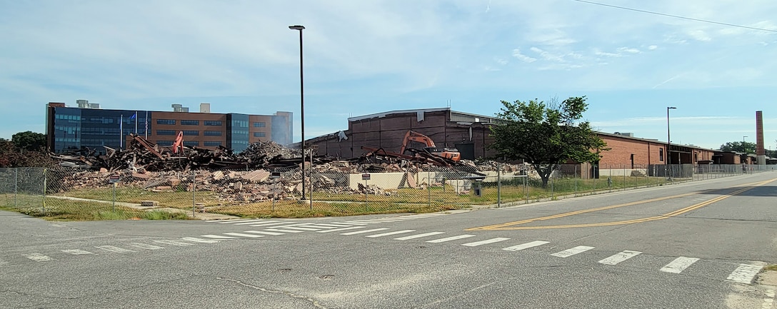 Demolition on Bldg. 33 on DSCR.