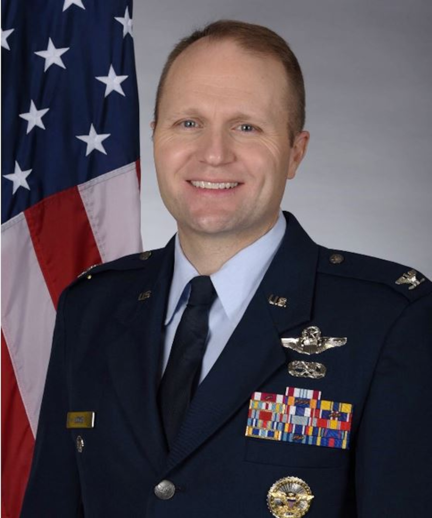Vice Commander, 375th Air Mobility Wing, Scott AFB, Illinois