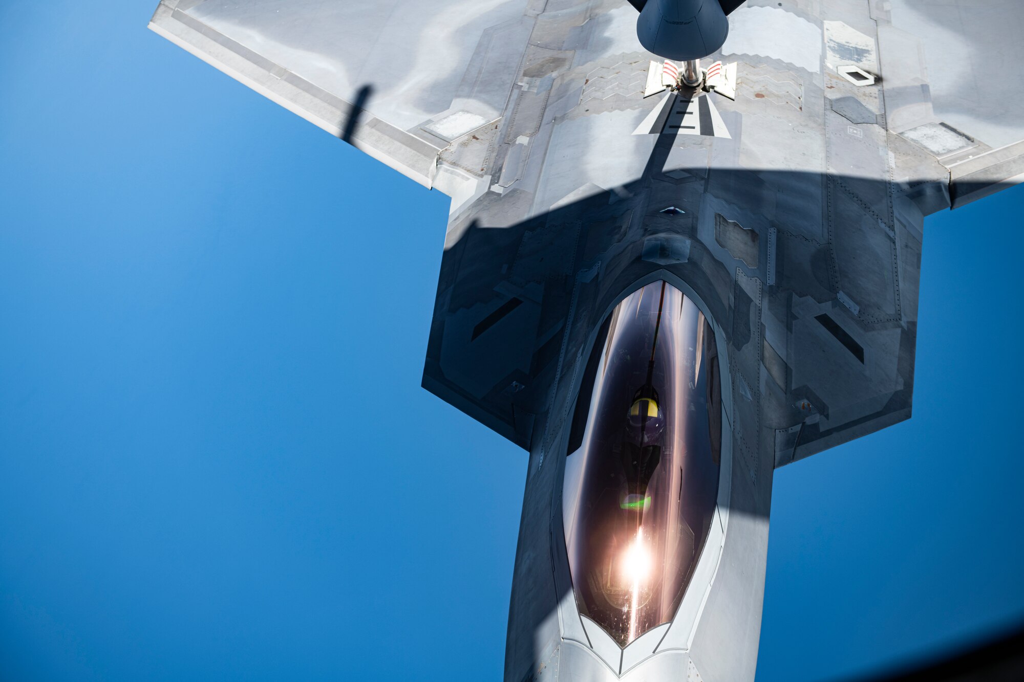 F-22 aerial refueling