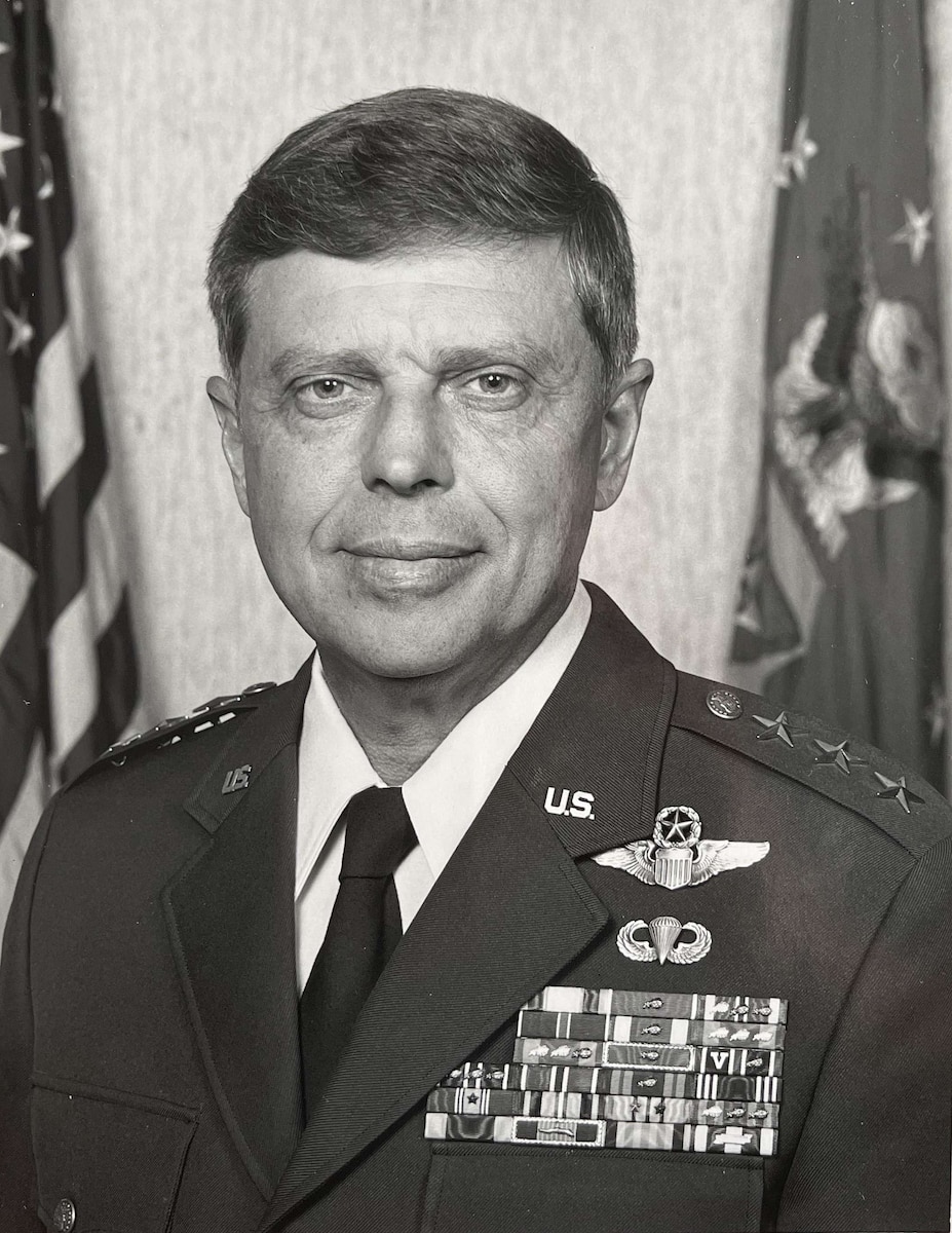 This is the official portrait of retired Lt. Gen. Charles Cunningham.