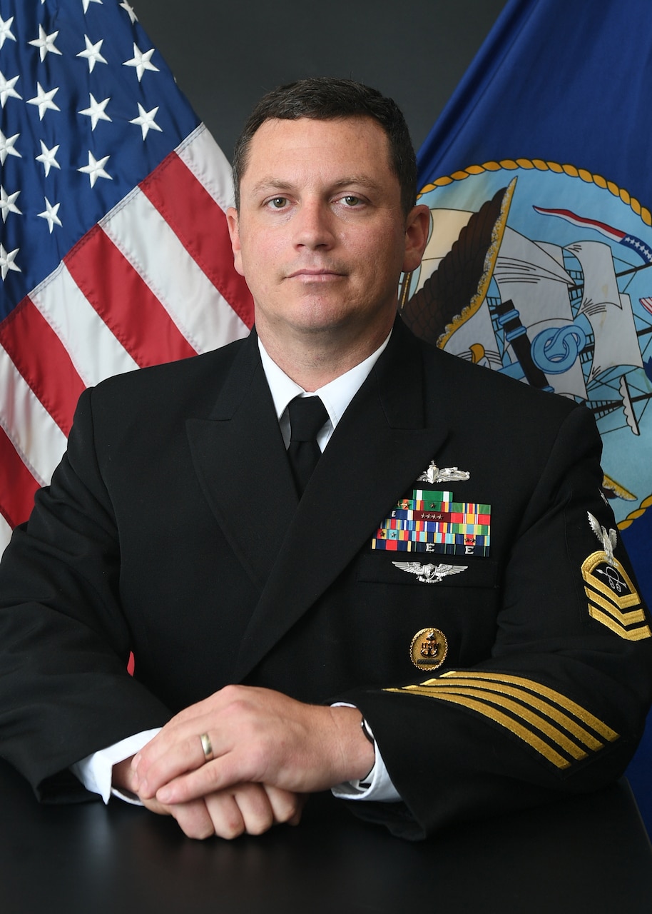 STGCS(SW/AW) Kenneth Schlittler > U.S. Naval Forces Southern Command ...