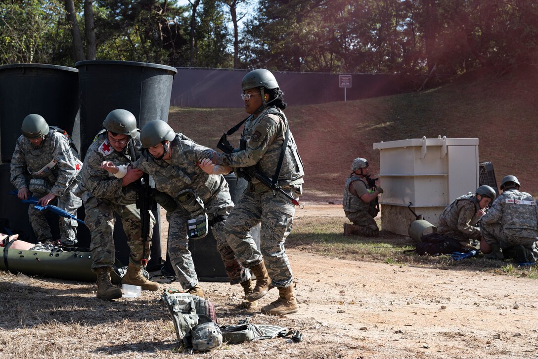 Kunsan Med Hawks complete TCCC training