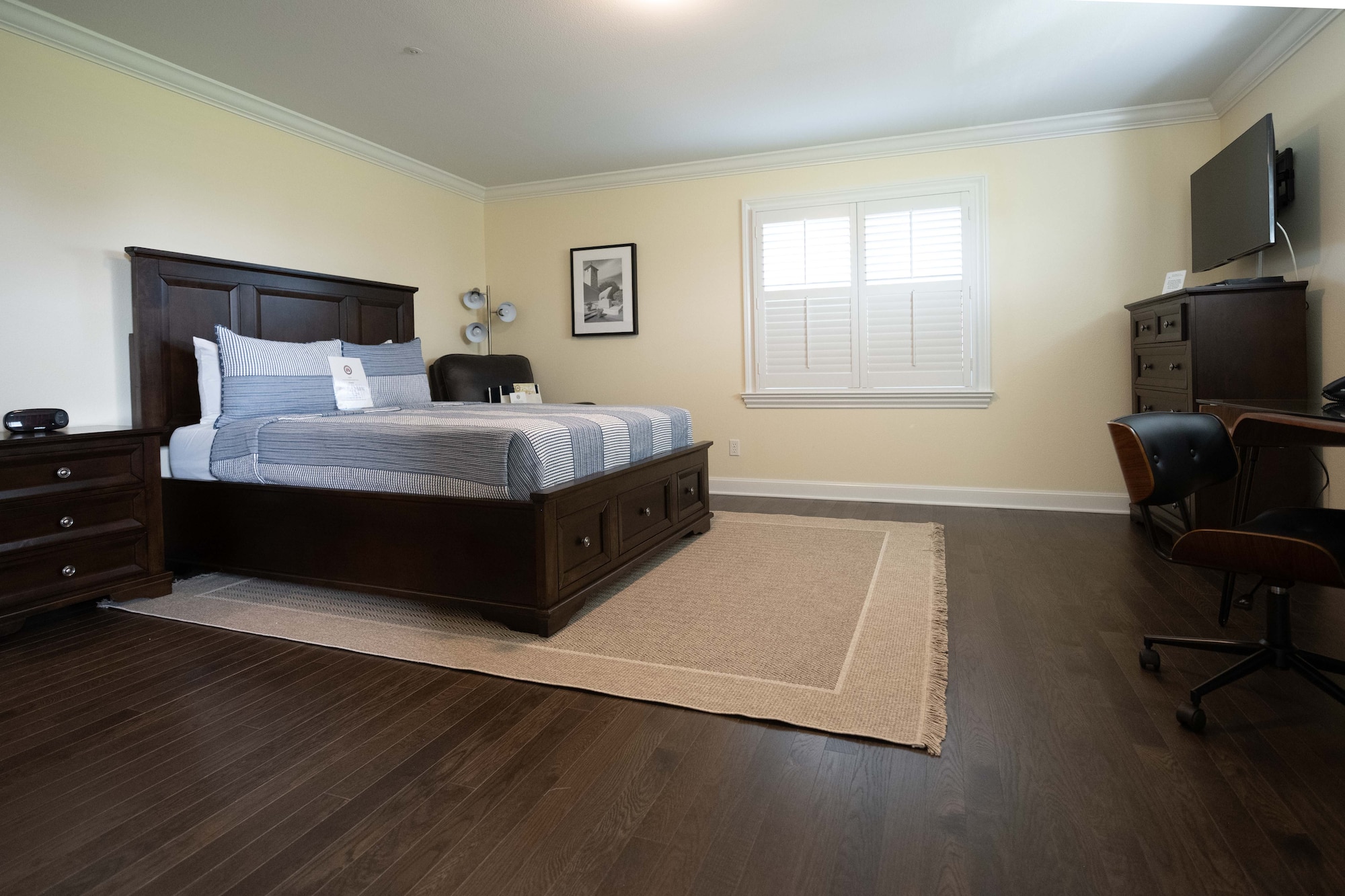 Fisher House bedroom