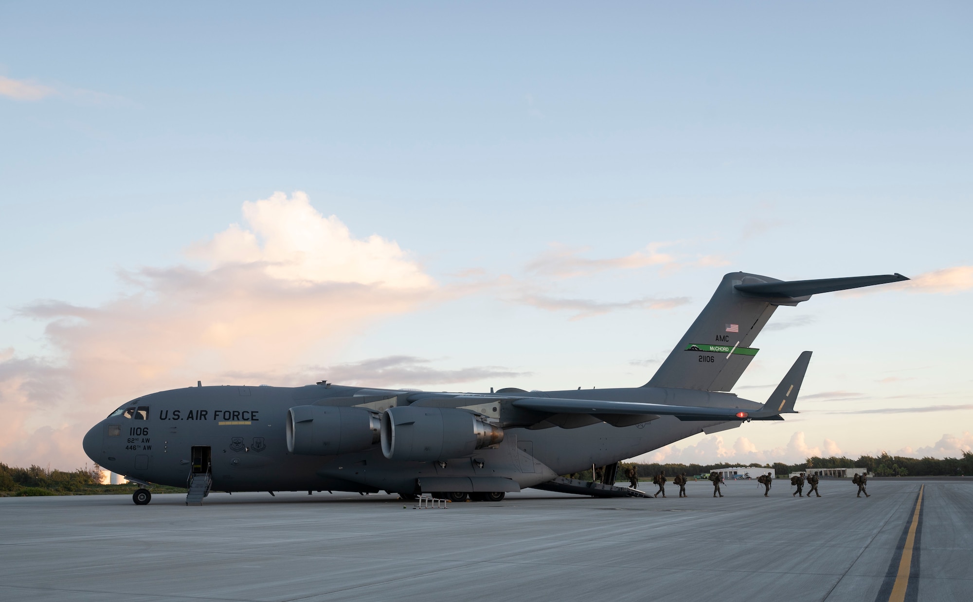 62d Airlift Wing projects global mobility with III MEF