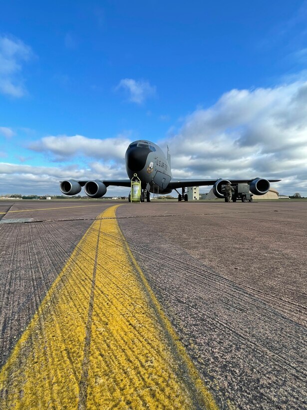 A U.S. Air Force KC-135 Stratotanker aircraft assigned to the 100th Air Refueling Wing, Royal Air Force Mildenhall, England, sits on the flightline before an air refueling mission during exercise Castle Forge at RAF Fairford, England, Nov. 4, 2021. Exercising elements of Agile Combat Employment enables U.S. forces in Europe to operate from locations with varying levels of capacity and support, ensuring Airmen and aircrews are postured to deliver lethal combat power across the spectrum of military operations. In addition to F-15 Eagle aircraft operations in the Black Sea Region, Castle Forge encompasses the USAFE-wide ACE capstone event. Castle Forge’s components will better enable forces to quickly disperse and continue to deliver air power from locations with varying levels of capacity and support, ensuring Airmen are always ready to respond to potential threats. (U.S. Air Force photo by Senior Airman Joseph Barron)