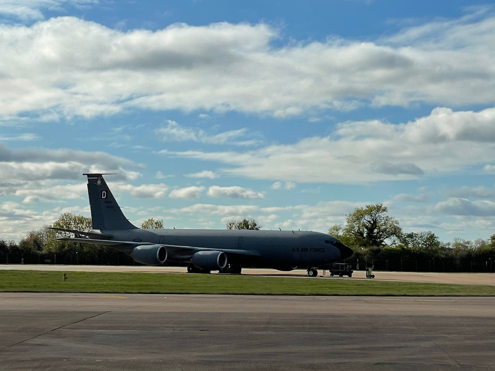 A U.S. Air Force KC-135 Stratotanker aircraft assigned to the 100th Air Refueling Wing, Royal Air Force Mildenhall, England, sits on the flightline during exercise Castle Forge at RAF Fairford, England, Nov. 4, 2021. The U.S. Air Force’s forward-deployed forces are engaged, postured and ready with credible force to assure, deter and defend in an increasingly complex security environment. In addition to F-15 Eagle aircraft operations in the Black Sea Region, Castle Forge encompasses the USAFE-wide Agile Combat Employment capstone event. Castle Forge’s components will better enable forces to quickly disperse and continue to deliver air power from locations with varying levels of capacity and support, ensuring Airmen are always ready to respond to potential threats (U.S. Air Force photo by Senior Airman Joseph Barron)