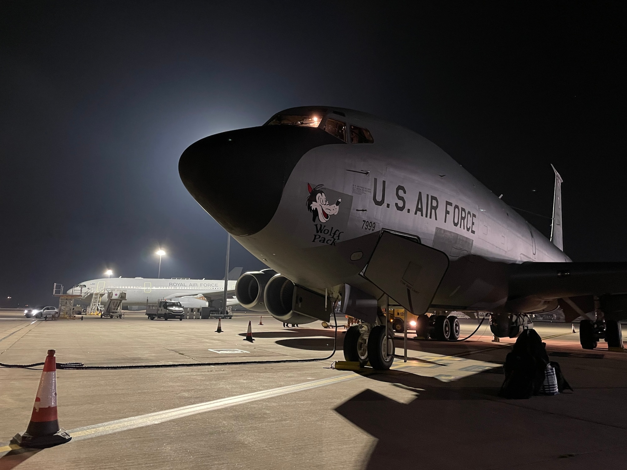 A U.S. Air Force KC-135 Stratotanker aircraft assigned to the 100th Air Refueling Wing, Royal Air Force Mildenhall, England, sits on the flightline during exercise Castle Forge at RAF Brize Norton, England, Nov. 2, 2021. Exercising elements of Agile Combat Employment enables U.S. forces in Europe to operate from locations with varying levels of capacity and support, ensuring Airmen and aircrews are postured to deliver lethal combat power across the spectrum of military operations. In addition to F-15 Eagle aircraft operations in the Black Sea Region, Castle Forge encompasses the USAFE-wide ACE capstone event. Castle Forge’s components will better enable forces to quickly disperse and continue to deliver air power from locations with varying levels of capacity and support, ensuring Airmen are always ready to respond to potential threats. (U.S. Air Force photo by Senior Airman Joseph Barron)