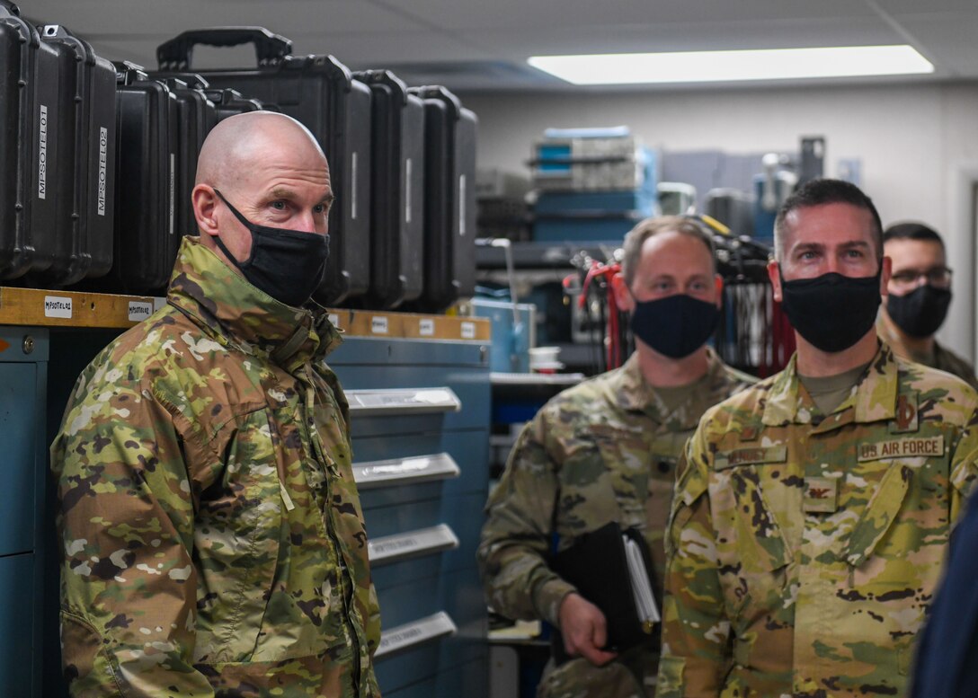 Maj. Gen Michael Lutton, 20th Air Force Commander, meets wth the Airmen assigned to the 91st Missile Wing at Minot Air Force Base, ND, Oct. 28, 2021. Maj. Gen. Lutton had the opportunity to meet with different units and learn about day to day operations. (U.S. Air Force photo by Airman 1st Class Saomy Sabournin)