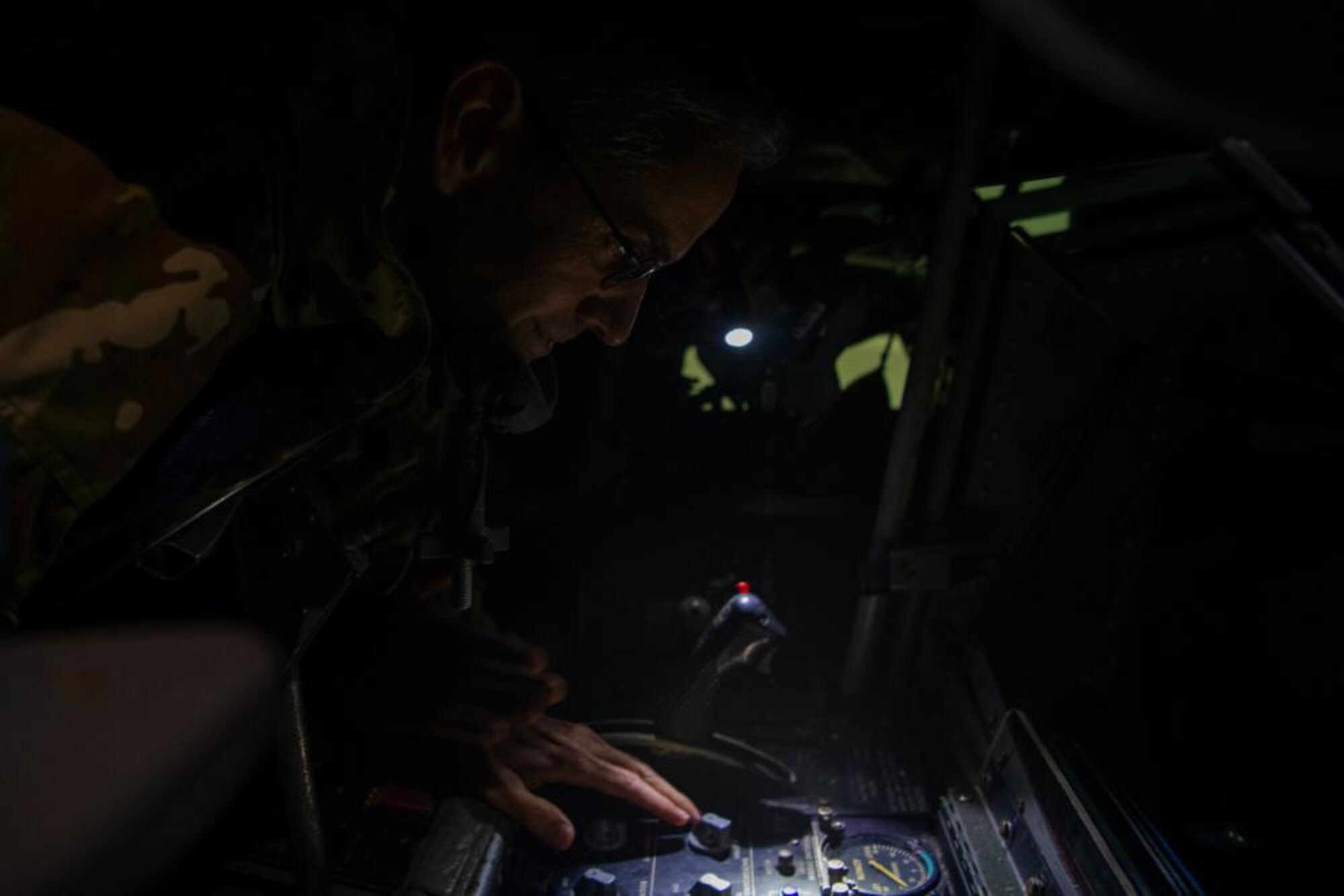 U.S. Air Force Lt. Gen. Steven Basham, U.S. Air Forces in Europe and Air Forces Africa deputy commander, discusses with a group of maintenance Airmen about the capabilities of a KC-135 Stratotanker aircraft at Royal Air Force Mildenhall, England, Nov. 3, 2021. Basham’s visit during exercise Castle Forge allowed him to see how the 100th ARW is implementing future Air Force Warfighting concepts into its training and operations. (U.S. Air Force photo by Senior Airman Nicholas Swift)