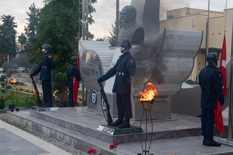 Turkish Air Force honor guardsmen stand guard during the Atatürk Memorial Day ceremony