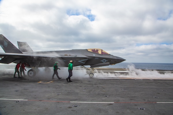 An F-35C Lightning II, assigned to Marine Wing Fighter Attack Squadron (VMFA) 314, prepares to launch from the flight deck of the aircraft carrier USS Abraham Lincoln (CVN 72).
