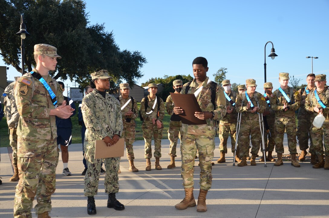 The Medical Education and Training Campus (METC) Radiologic Technologist program kicked off National Radiologic Technology Week November 8th with a reading of the Texas Governor’s Proclamation outside Heroes Hall, the medical instructional facility where the RAD program is located. A student representing each of the services in the multi-service program - Army, Navy and Air Force – read a portion of the proclamation to an audience of fellow classmates, instructors and staff.