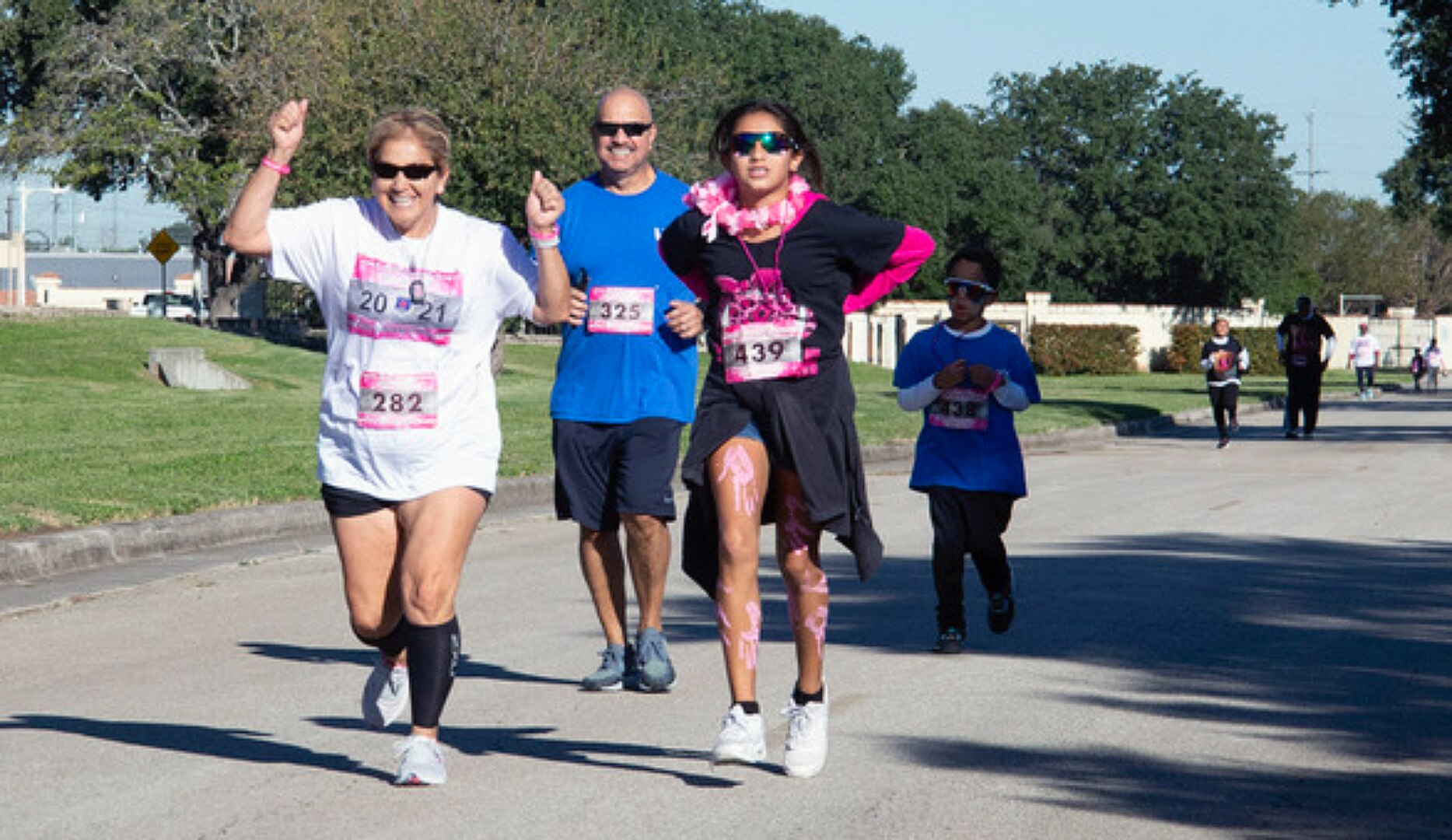 Breast Cancer Awareness 5K participant details her struggles against cancer