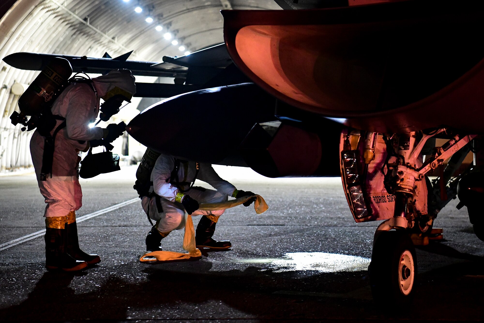 Airmen contain simulated hydrazine.