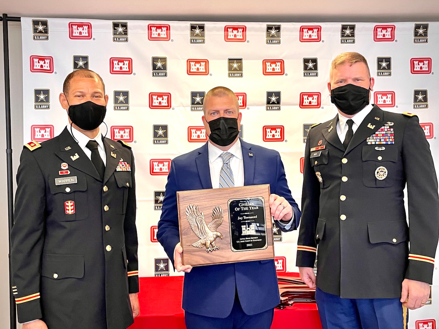 The U.S. Army Corps of Engineers, Little Rock District recently named Clarksville, Arkansas native Jay Townsend as the 2021 Civilian of the Year.
The Civilian of the Year Award is the district’s top award given to a Department of the Army Civilian for their outstanding contributions to the organization’s missions.