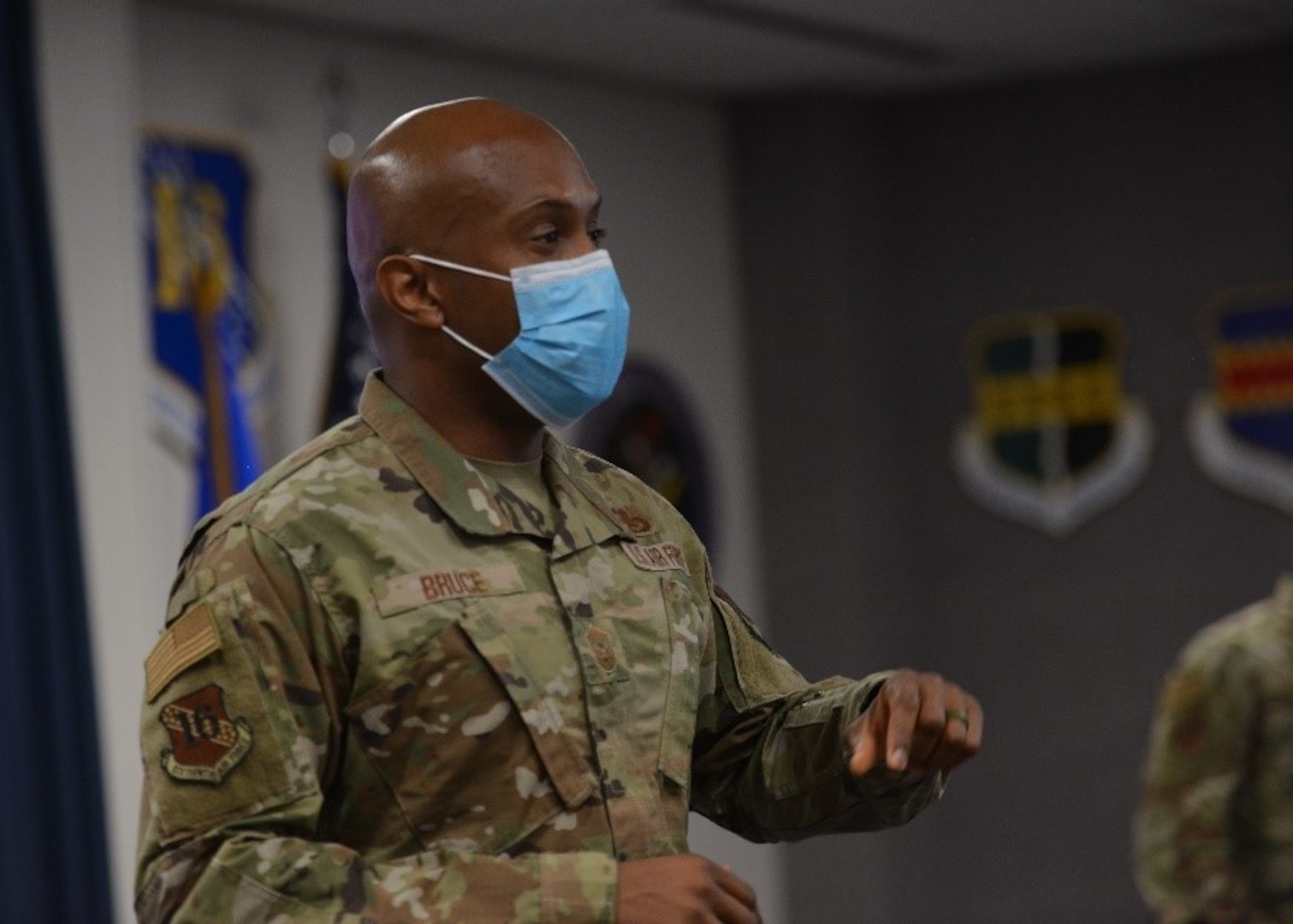 Chief Master Sgt. Kenneth Bruce Jr. speaks to a group.