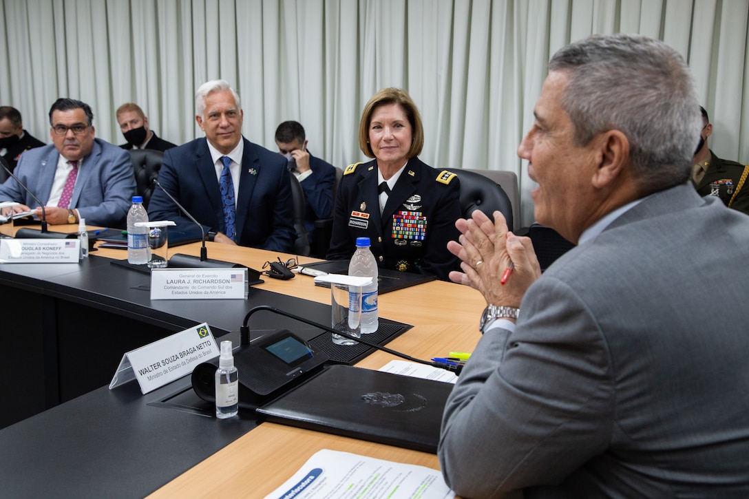 U.S. Army Gen. Laura Richardson, commander of U.S. Southern Command, meets with Brazilian Defense Minister Walter Braga Netto and Chief of the Joint Armed Forces Staff, Gen. Laerte de Souza Santos.