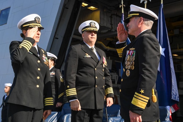 USS ZUMWALT Holds Change of Command