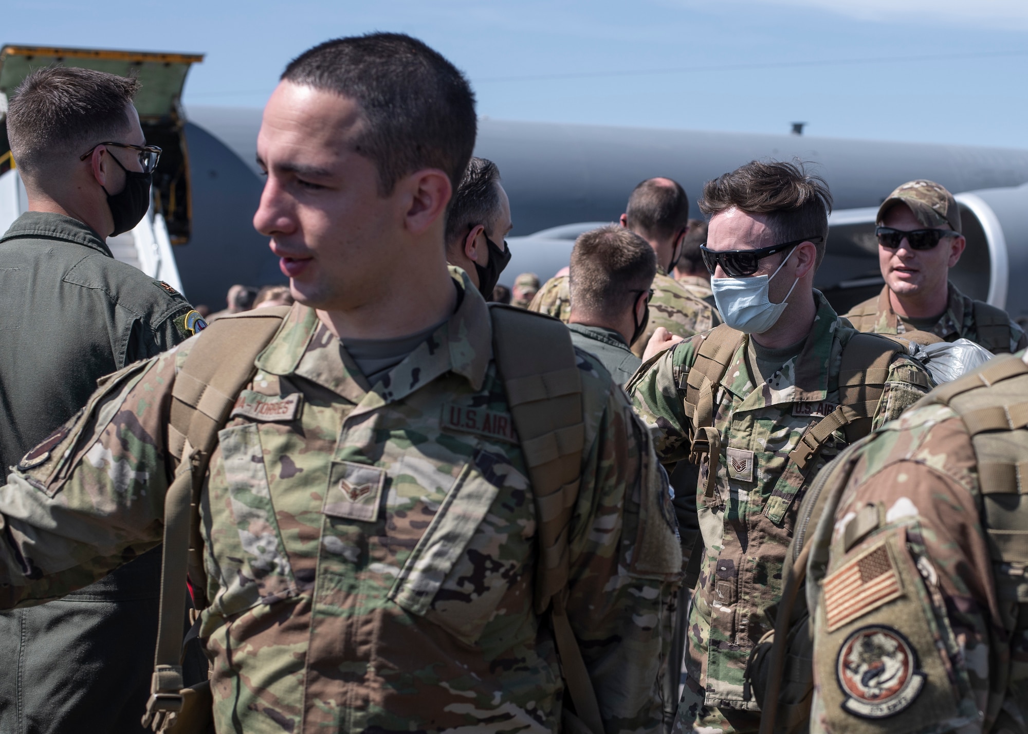 Maintainers from the 6th Maintenance Group are greeted by their wingmen after returning from deployment at MacDill Air Force Base, Florida, Sept. 27, 2021.