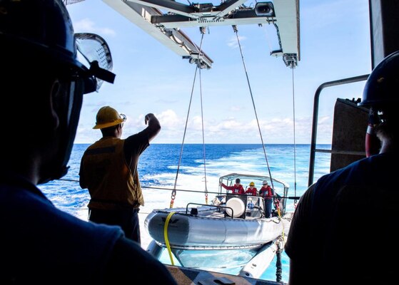 USS Charleston (LCS 18) Sailors Participate in Small Boat Operations