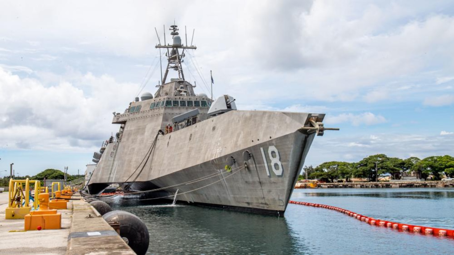 USS Charleston (LCS 18) moors in Guam
