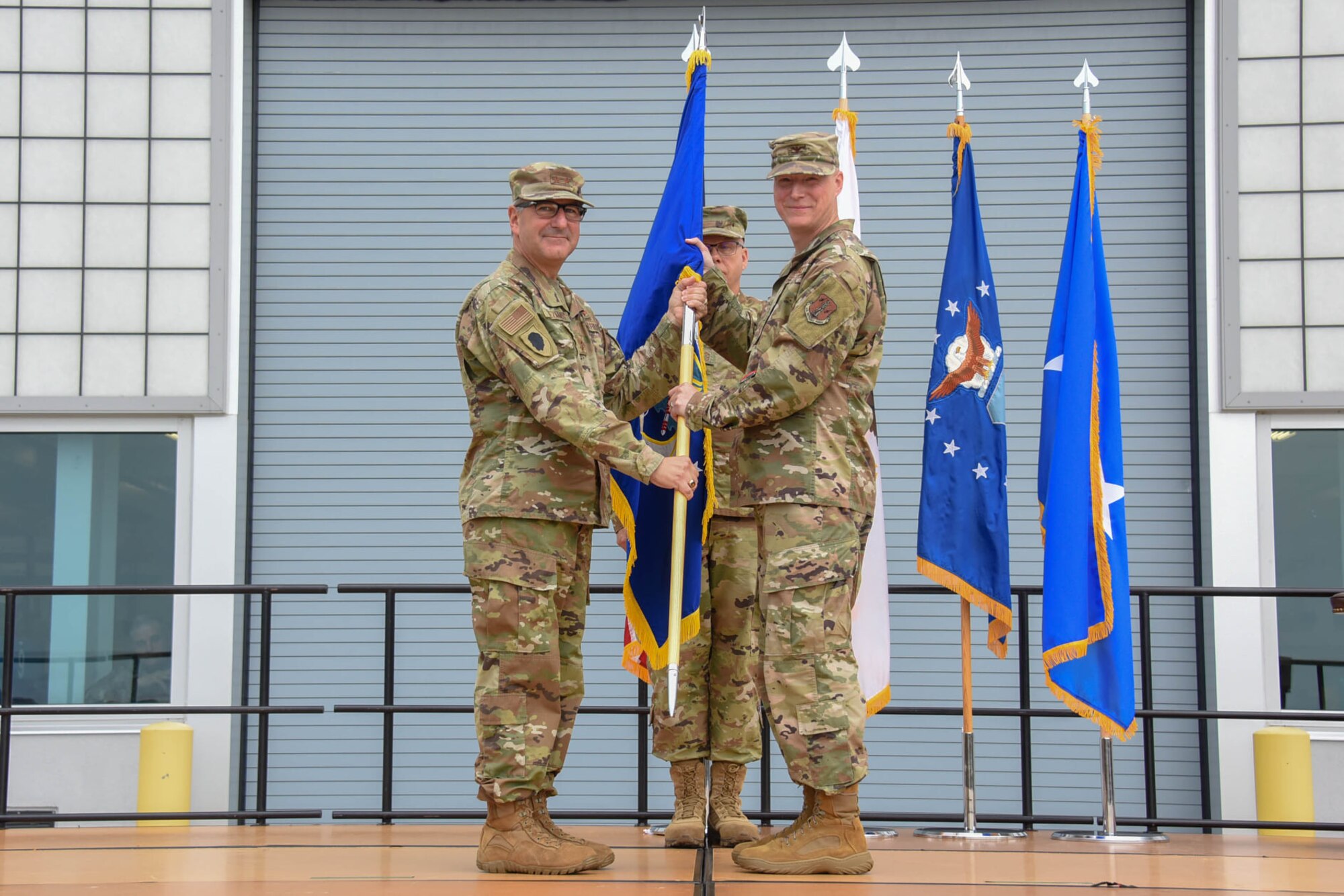 Col. Robert Gellner assumes command of the 183d Wing