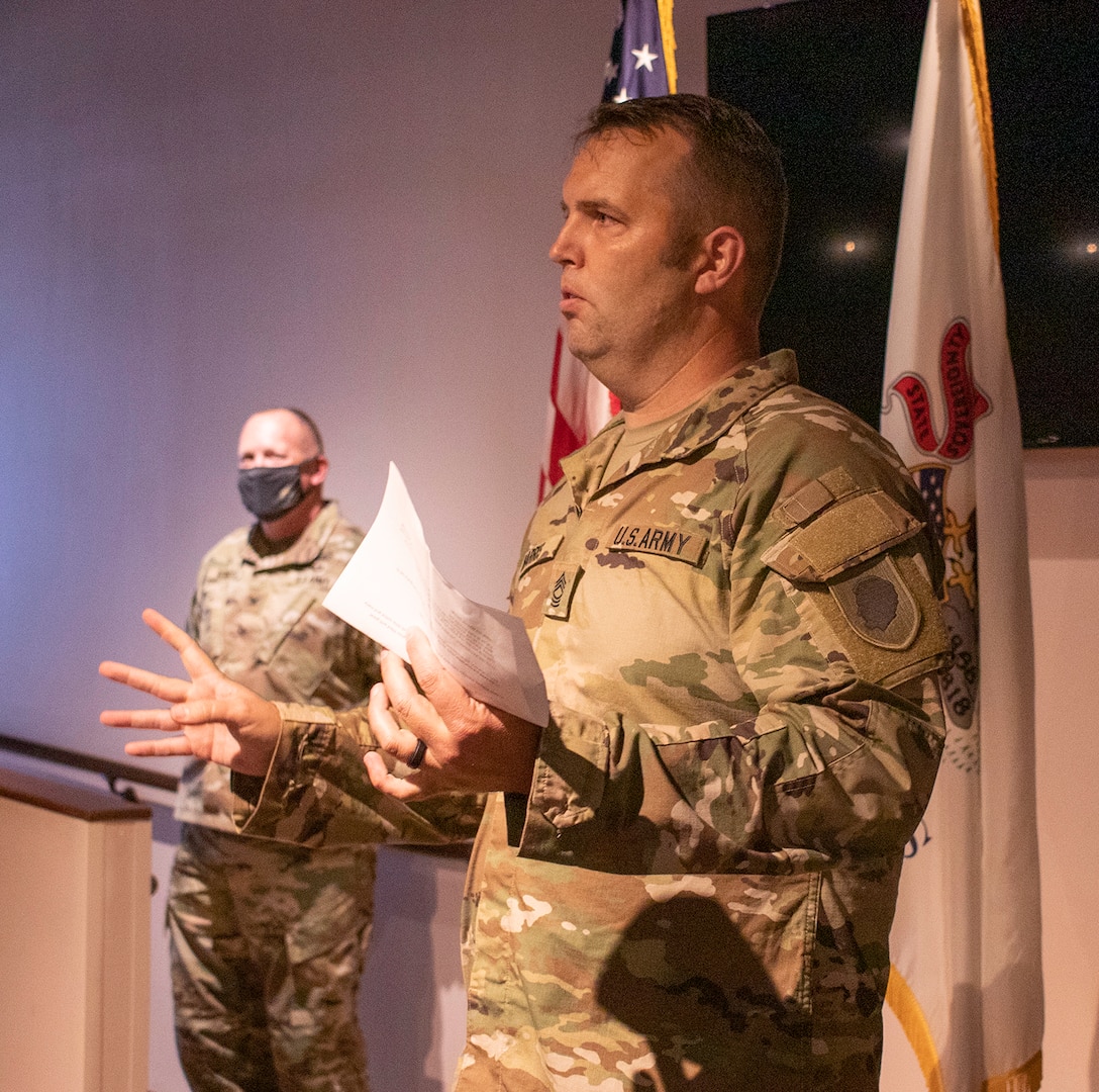Newly promoted Illinois Army National Guard Master Sgt. Matthew Harris, of Petersburg, Illinois, thanks friends and family for their support during his promotion ceremony Sept. 16 at the Illinois State Military Museum in Springfield, Illinois.