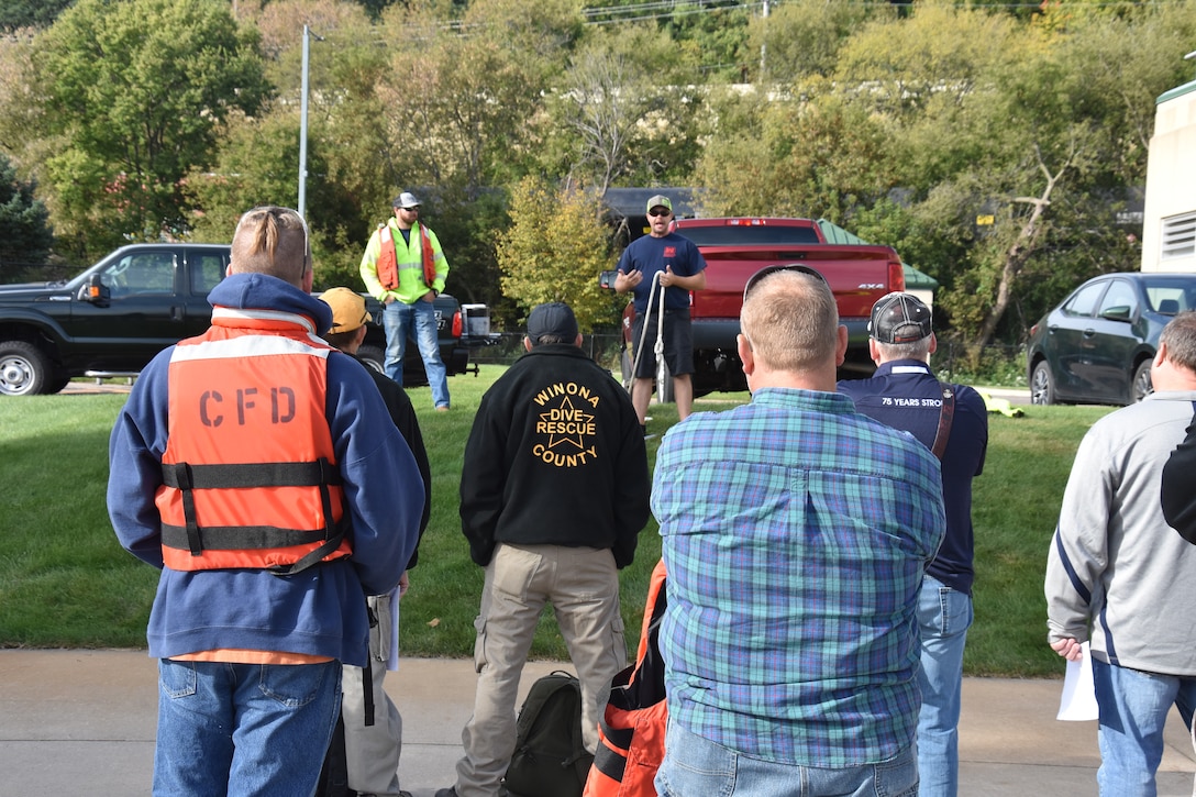 First responder demonstration at Lock and Dam 7