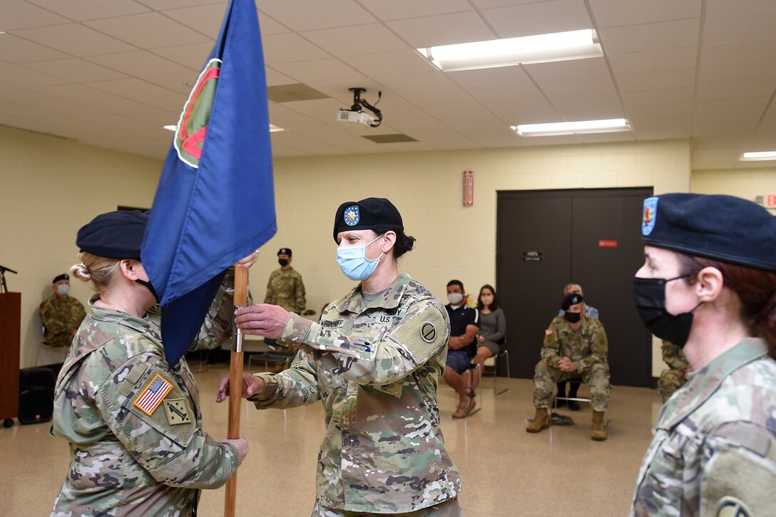 Army Reserve’s 85th Support Command headquarters company receives a change in leadership