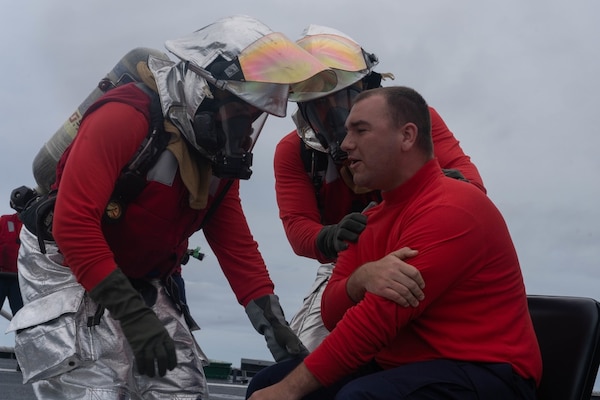 USS Jackson (LCS 6) Sailors Perform Aviation Fire Fighting Drill