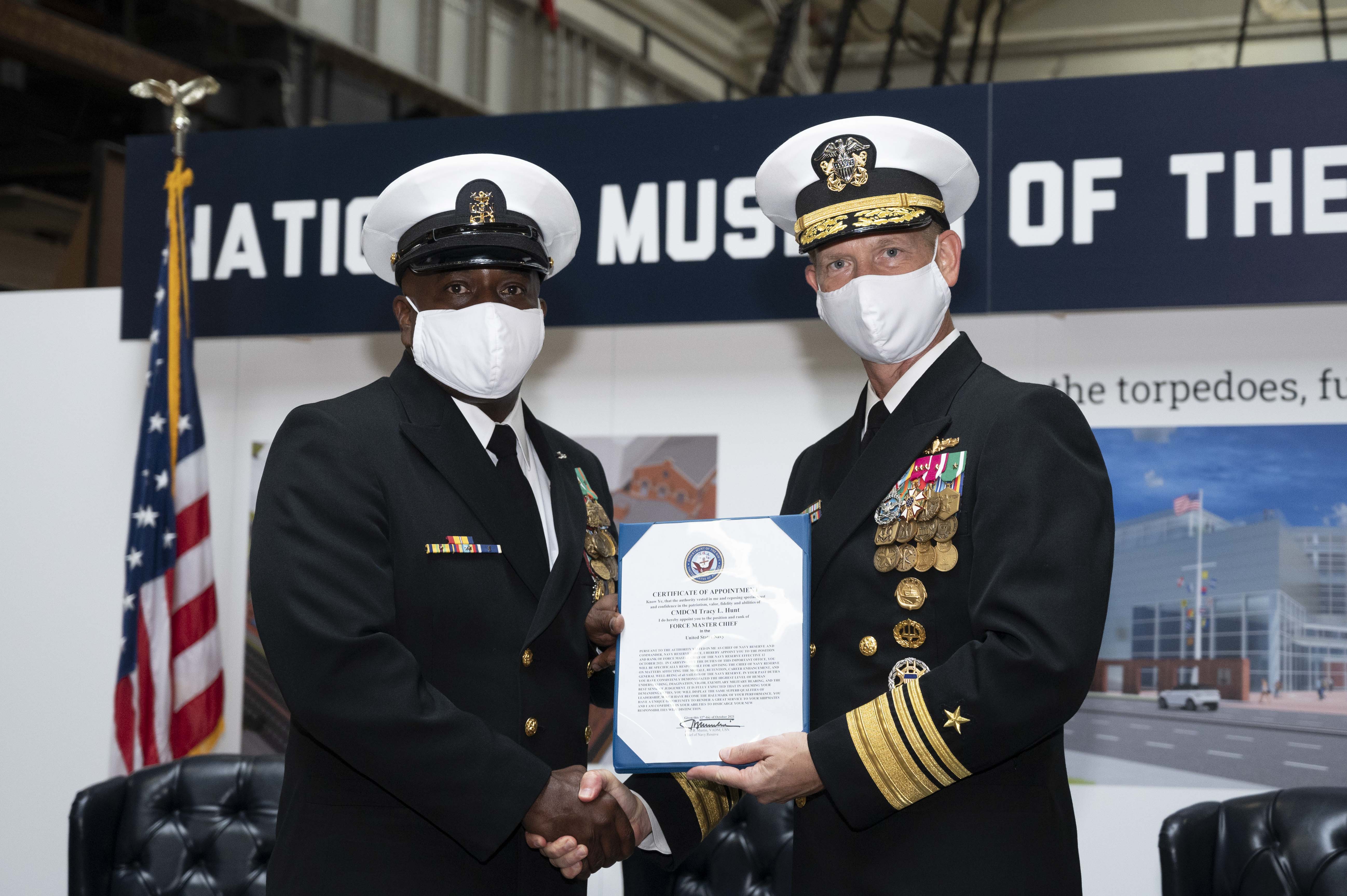 Hunt Becomes 17th Navy Reserve Force Master Chief Article View News