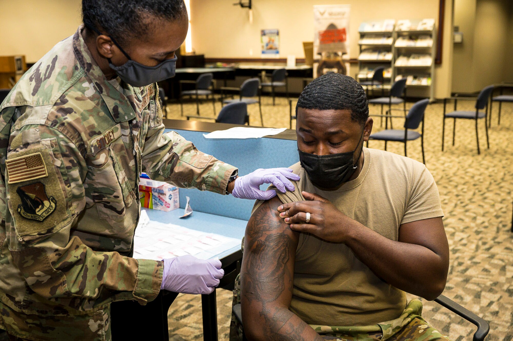412th Medical Group airmen administer COVID vaccine