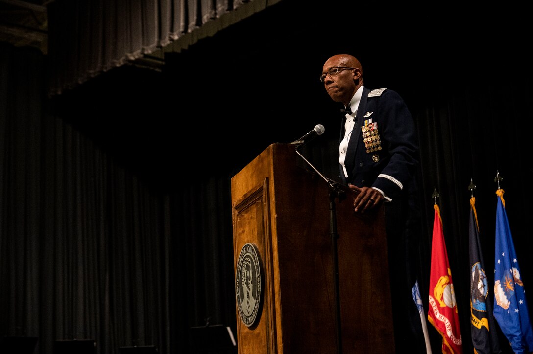 Photo of leadership speaking during the Air Force ball