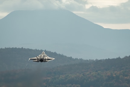 F-35A Lightning IIs assigned to the 158th Fighter Wing, Vermont Air National Guard, take off for a training mission involving eight aircraft from South Burlington Air National Guard Base, South Burlington, Vermont, Oct. 15, 2021. To maintain readiness and proficiency, the wing conducts two training missions per day during the week of up to 10 aircraft. (U.S. Air National Guard photo by Master Sgt. Ryan Campbell)