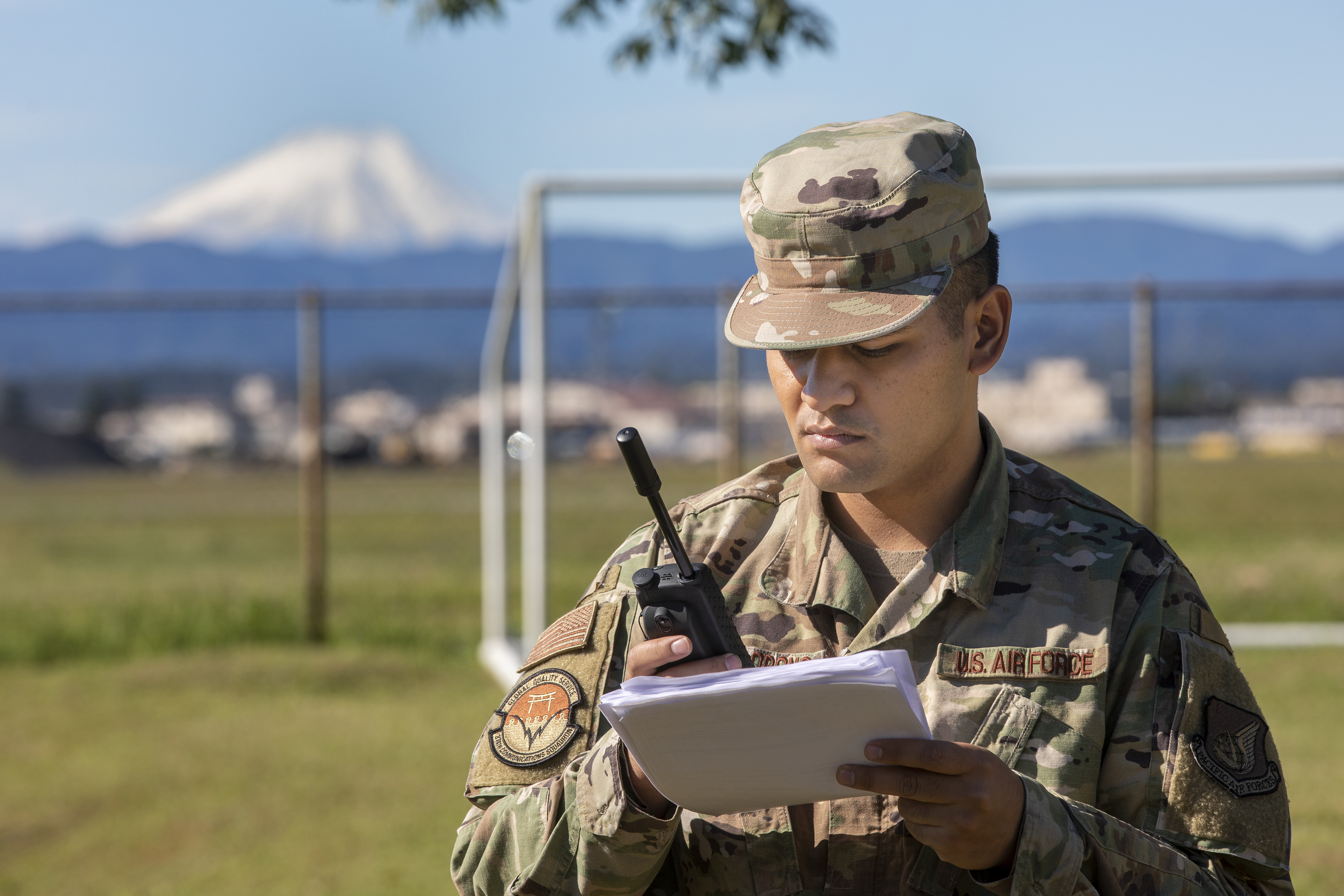 Comm Flyaway kit ensures Yokota readiness during SRI
