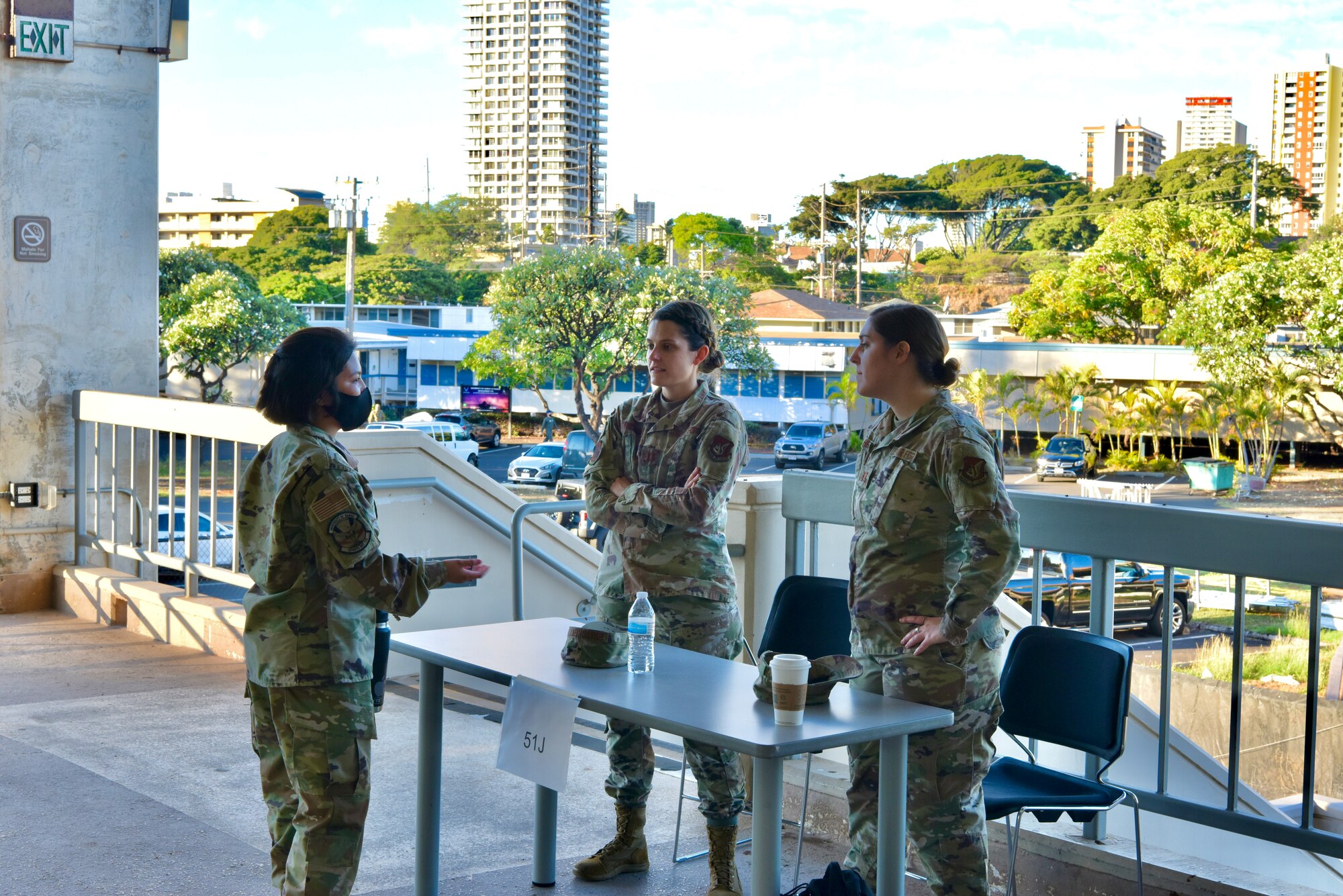Active Duty Air Force officers from the 15th Wing Legal Office met with Air Force Reserve Officer Training Corps cadets for a career day at the University of Hawaii at Mānoa, Hawaii, Oct. 22, 2021. Cadets talked with officers about their jobs, day-to-day experiences, and expectations of newly commissioned lieutenants. (U.S. Air Force photo by 1st Lt. Benjamin Aronson)