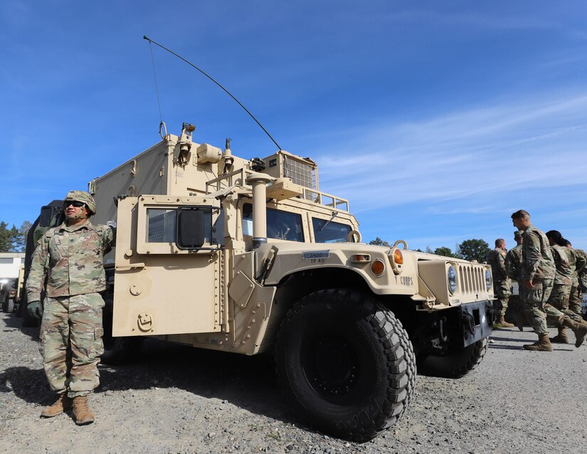 photo of U.S. Army Soldier exiting humvee