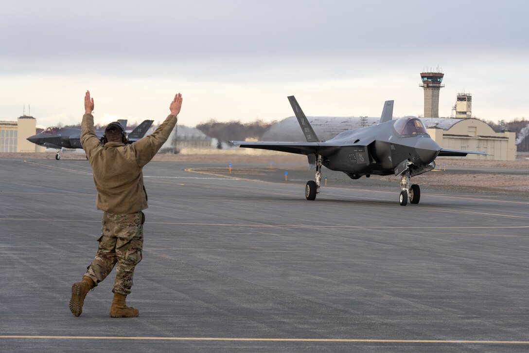 JBER and Eielson maintainers team up to develop interoperability