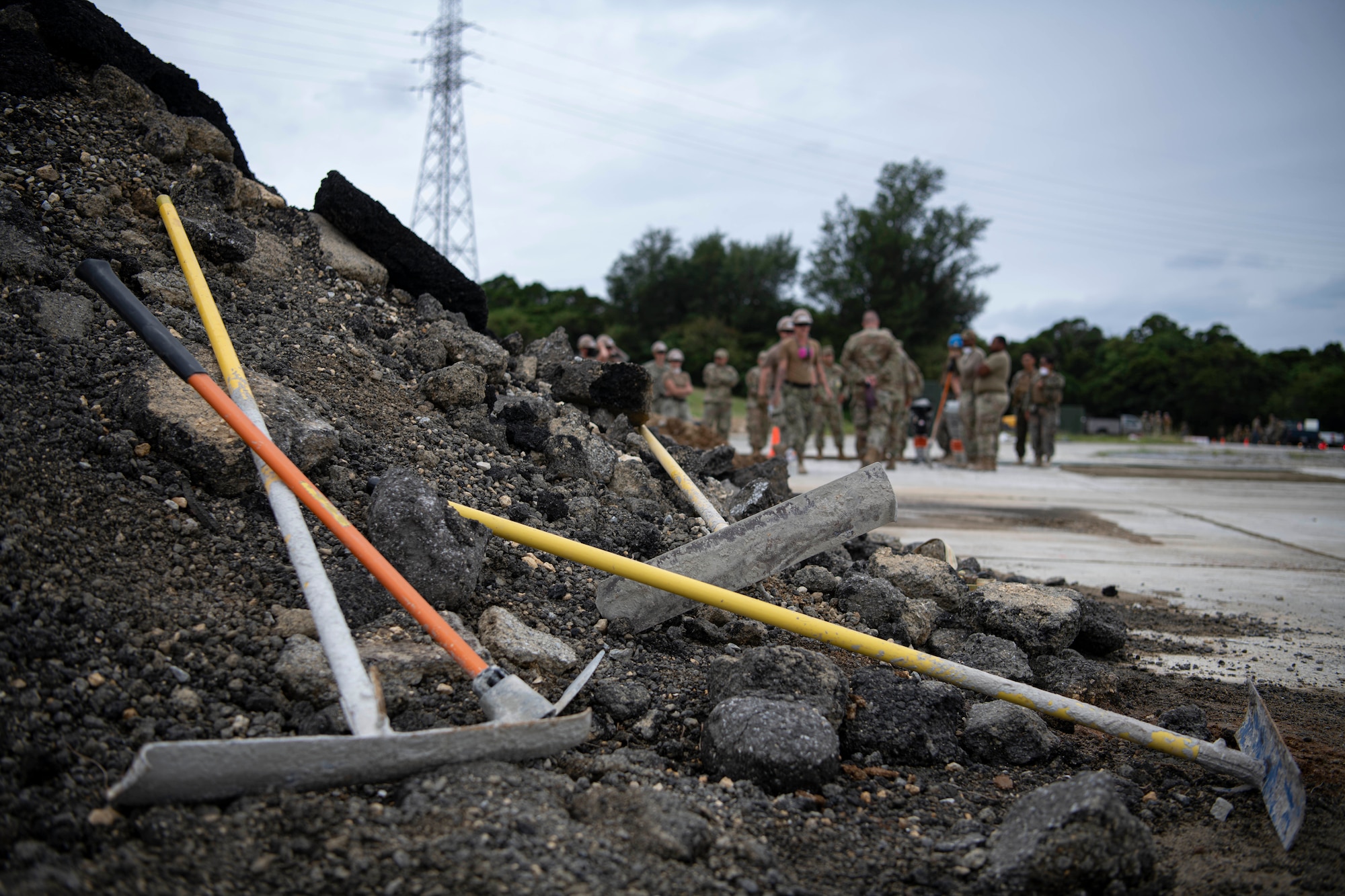 Shovels are displayed.