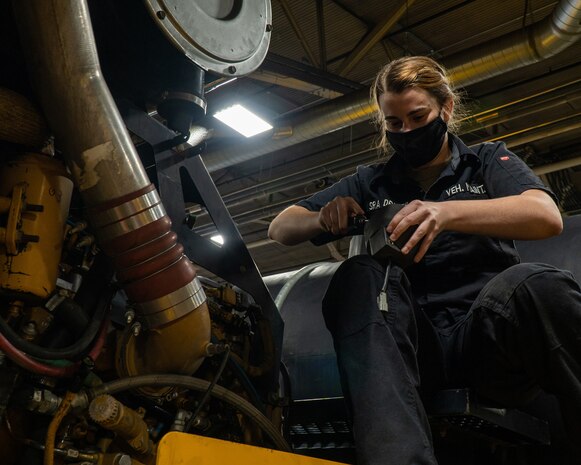 773d CES receives award for snow, ice control excellence