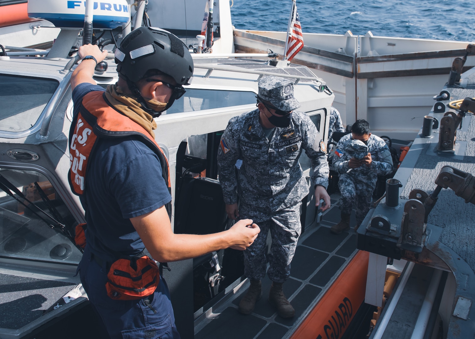 U.S. Coast Guard concludes training with Philippine maritime agencies