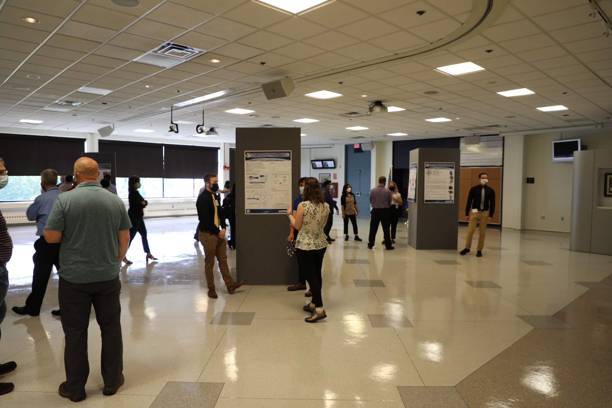 The in-person poster sessions meant masks and social distancing because of COVID-19. (U.S. Air Force photo/Micah Hung)