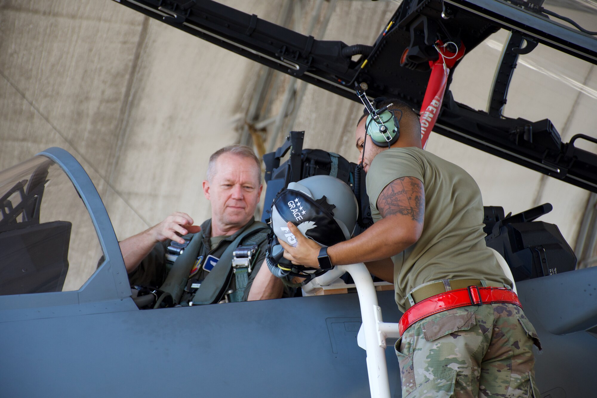 Gen Mark Kelly, Commander of Air Combat Command, prepares for his F-15EX qualification flight in tail “002” after completing the requisite academic and simulator training at Eglin Air Force Base, Fla, Sept. 1, 2021. A fighter pilot with over 6,000 hours in multiple aircraft, Gen Kelly is now one of two pilots in the world who’ve flown both the F-15EX and F-35A. (U.S. Air Force photo by 1st Lt Lindsey Heflin)