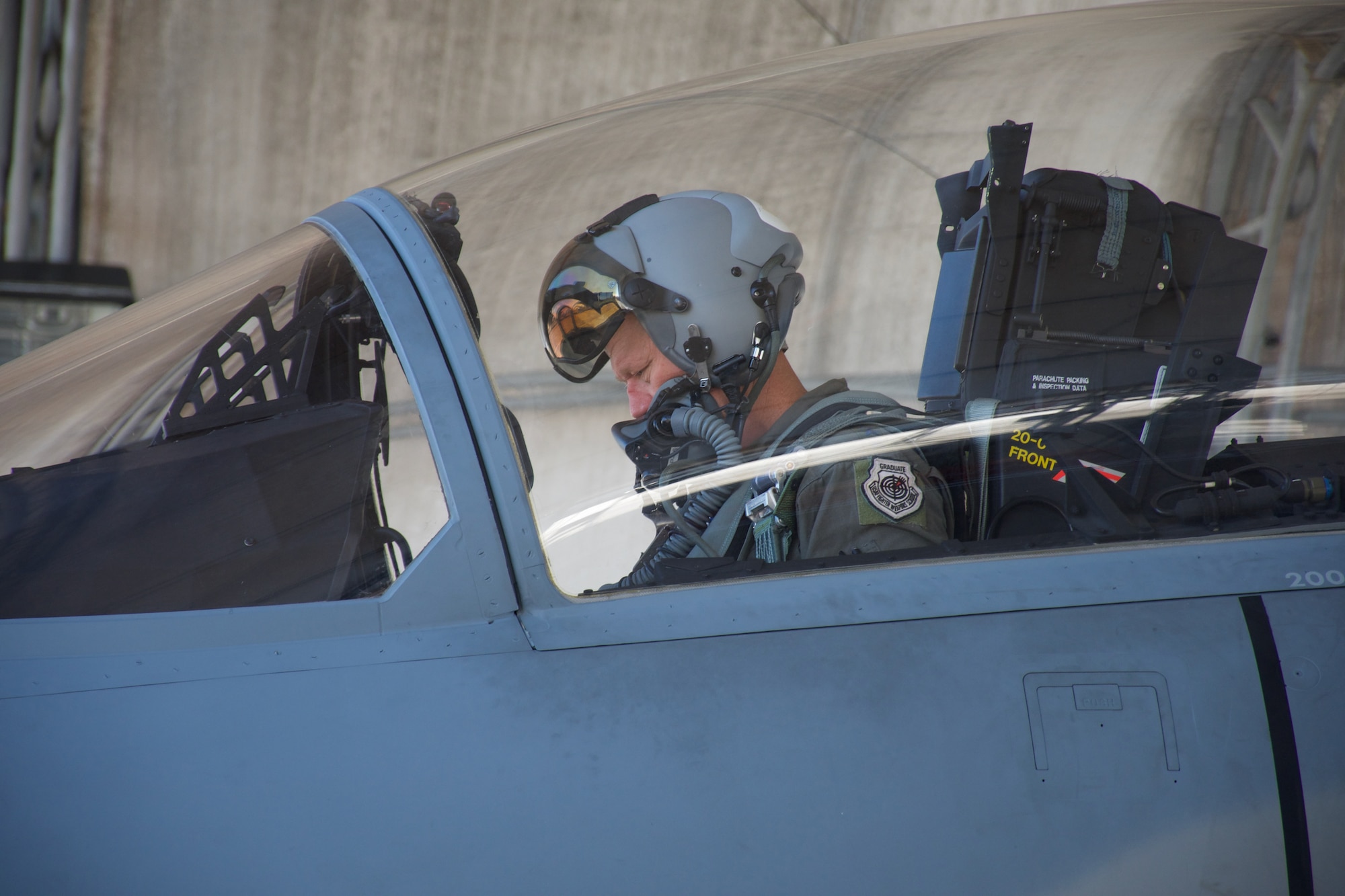 Gen Mark Kelly, Commander of Air Combat Command, prepares for his F-15EX qualification flight in tail “002” after completing the requisite academic and simulator training at Eglin Air Force Base, Fla, Sept. 1, 2021. A fighter pilot with over 6,000 hours in multiple aircraft, Gen Kelly is now one of two pilots in the world who’ve flown both the F-15EX and F-35A. (U.S. Air Force photo by 1st Lt Lindsey Heflin)